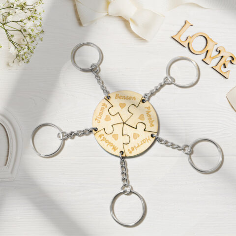 Personalized Puzzle Keychain Set Engraved 5 Pieces Jigsaw Keychain Wooden Key