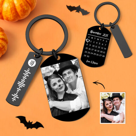 Personalized Spotify Calendar Keychain Custom Picture & Music Song Code Couples