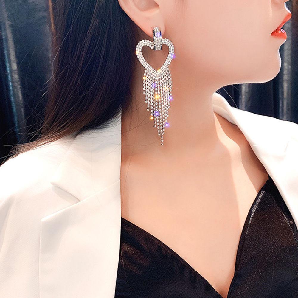 A promise that fits perfectly: Heart-shaped Tassel Drop Earrings Silver