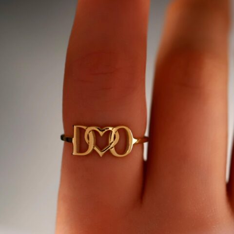 A promise that fits perfectly: Personalized Letter Couple Initial Ring with Heart