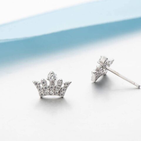 The gift that gets remembered long after the wrapping paper: Crown Earrings Silver